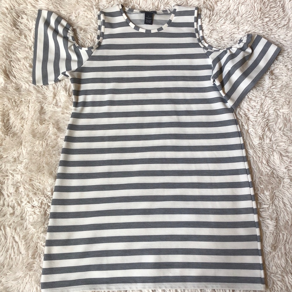 Chelsea & Theodore dress
